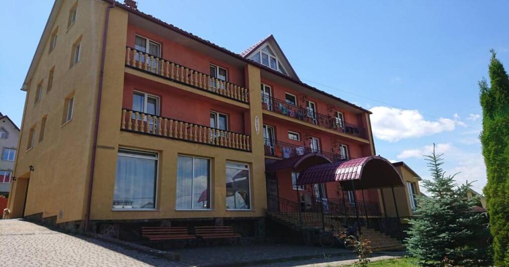 Вілла Ксенія Skhidnytsia Ngoại thất bức ảnh